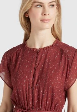 Khujo Louanna - Jumpsuit - Red 16 Khujo Louanna - Jumpsuit - Red -Khujo Winkel 368e38a3aed741fb8f098c988bf24486