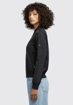 Khujo Stence2 - Bomberjacks - Schwarz 12 Khujo Stence2 - Bomberjacks - Schwarz -Khujo Winkel 56d7f091fa0848f586cfba806f964e26