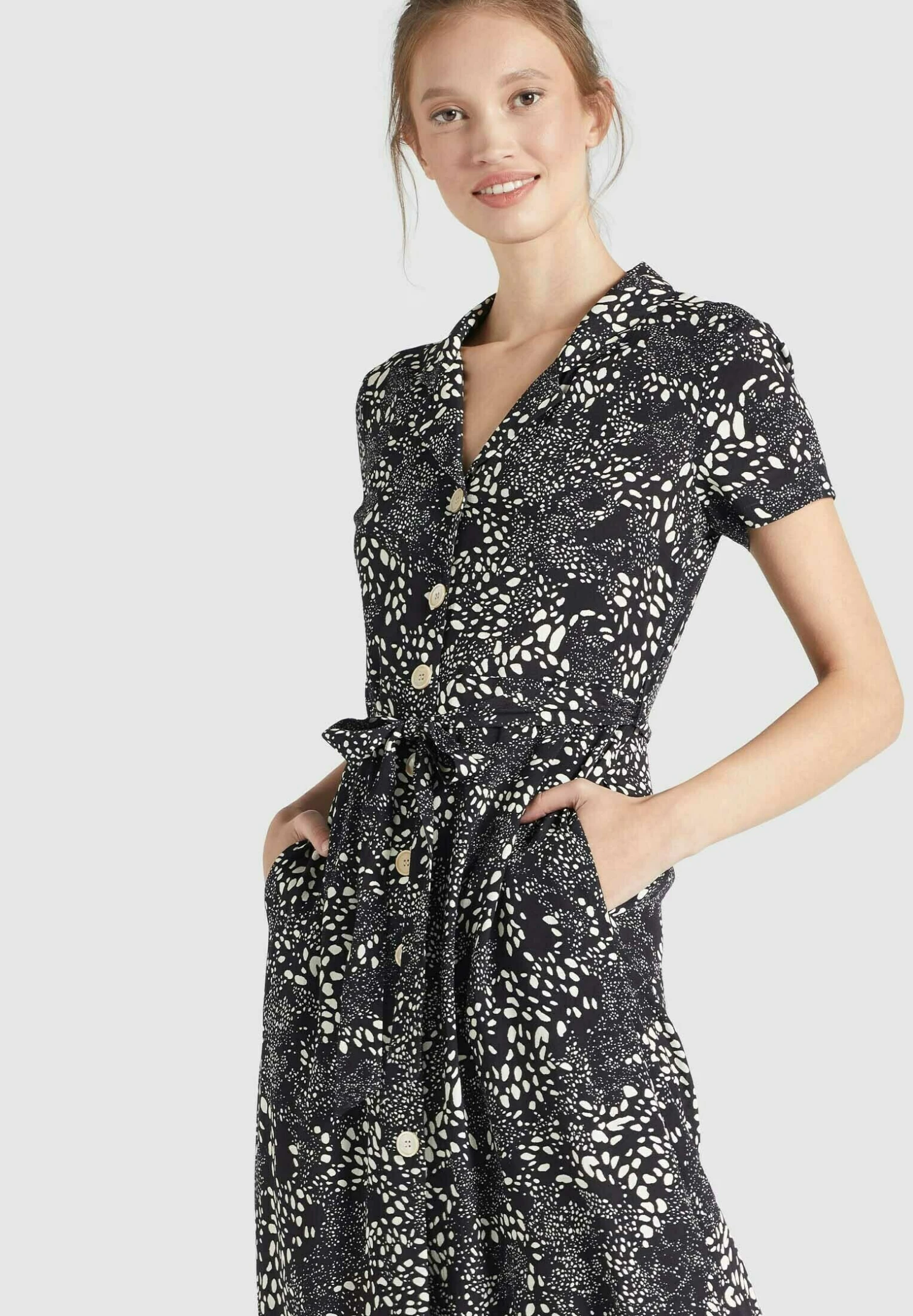 Khujo Goya - Blousejurk - Schwarz Weiß Gemustert 6 Khujo Goya - Blousejurk - Schwarz Weiß Gemustert - Afbeelding 6