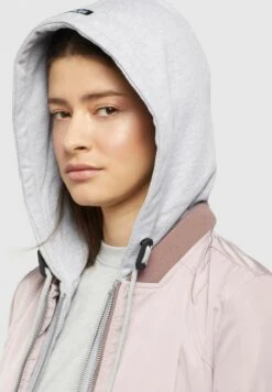 Khujo Persee - Lichte Jas - Blassrosa -Khujo Winkel 9c7f1f3efe7c4105a192b543b0fc04f4