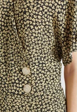 Khujo Borgia - Jumpsuit - Schwarz-Gelb Geblümt -Khujo Winkel af379724558d423ab9f19f8031bf325d