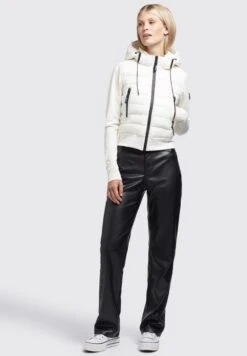 Khujo Winkel -Khujo Winkel def368c01be84680abf1debb650af916