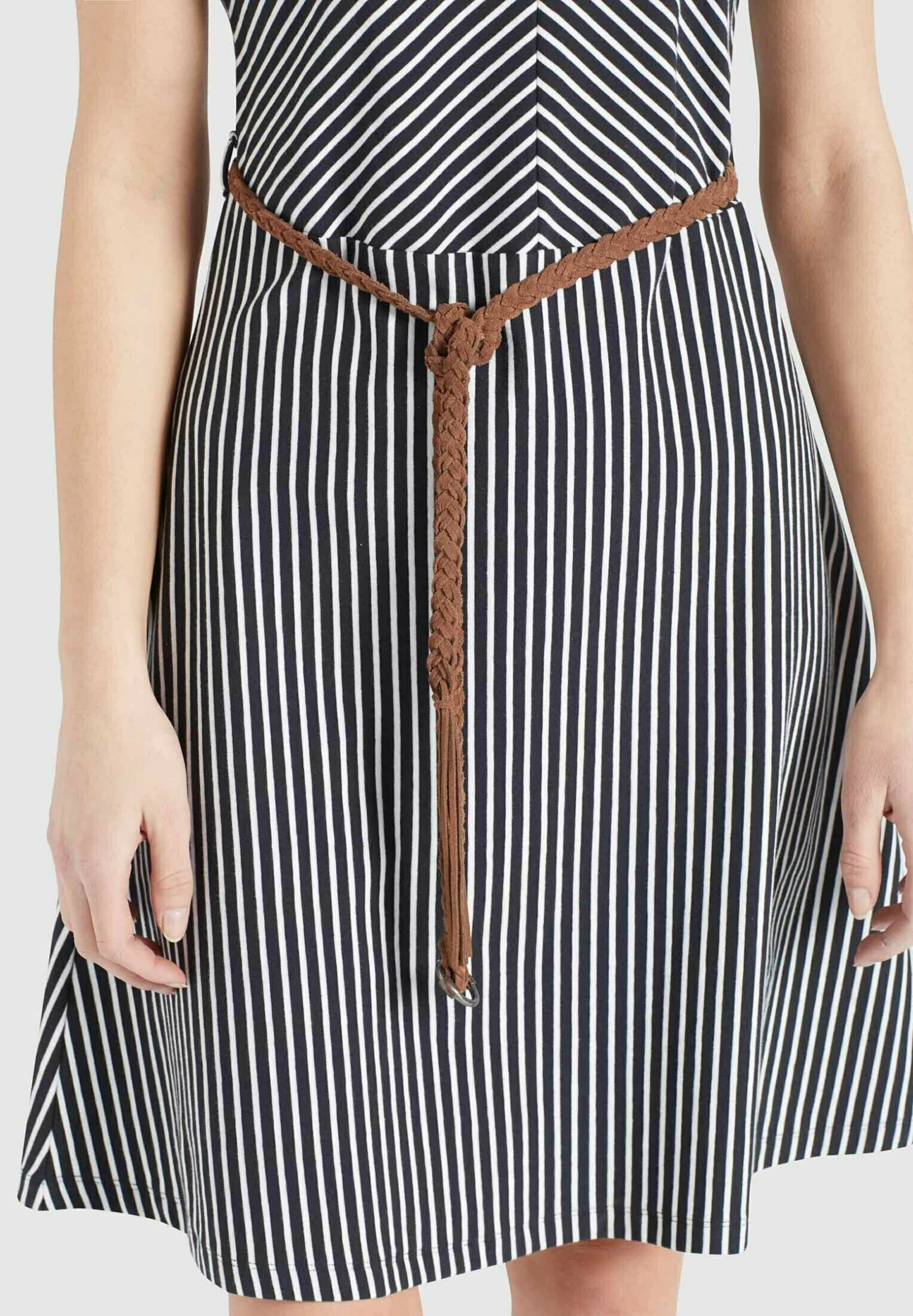 Khujo Leifa - Jurk - Dunkelblau-Weiß Gestreift 6 Khujo Leifa - Jurk - Dunkelblau-Weiß Gestreift - Afbeelding 6